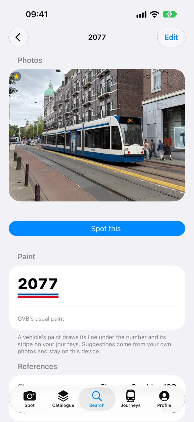 An Amsterdam tram, number 2077, in the app.